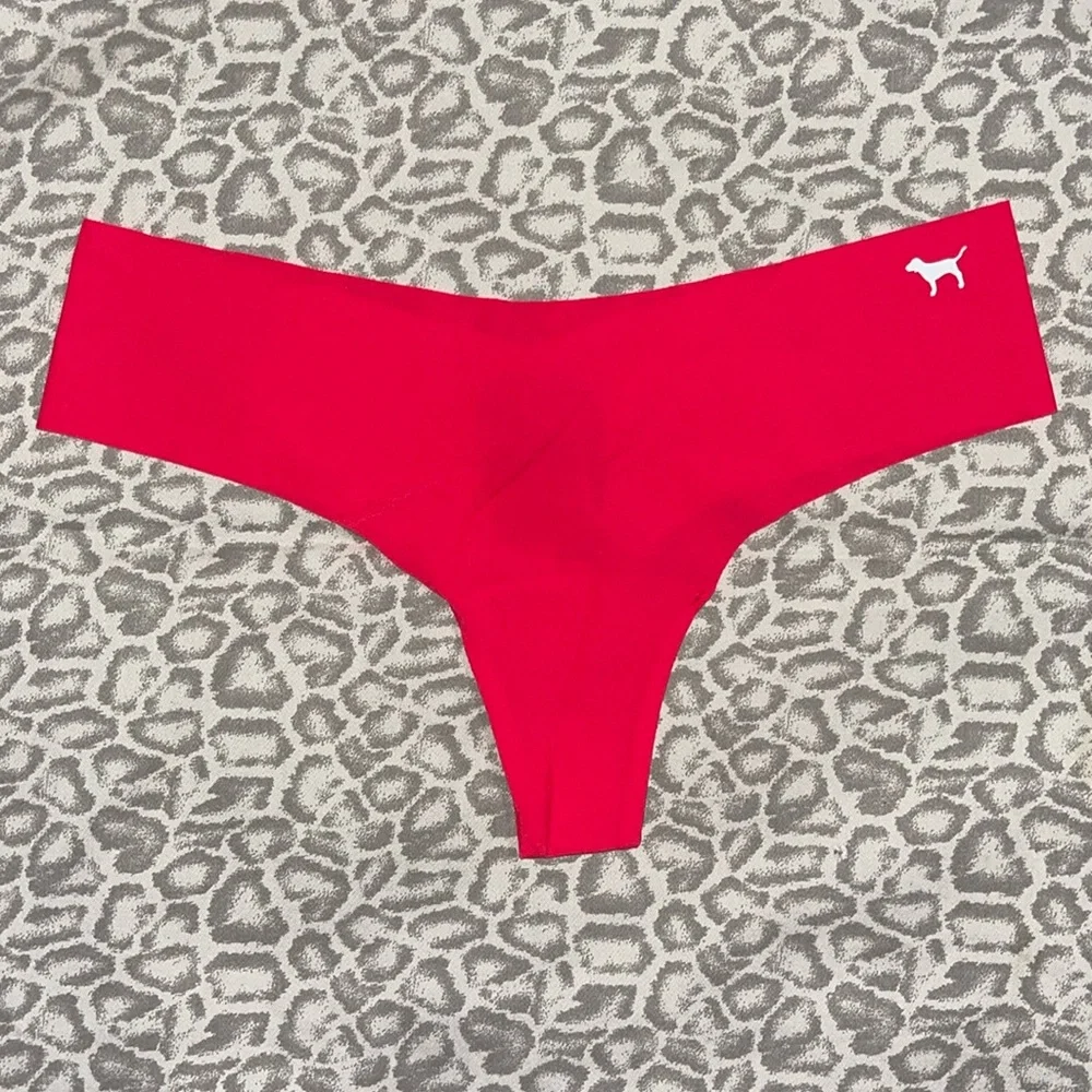 🌺 Pink Victoria Secret thong underwear 🌺